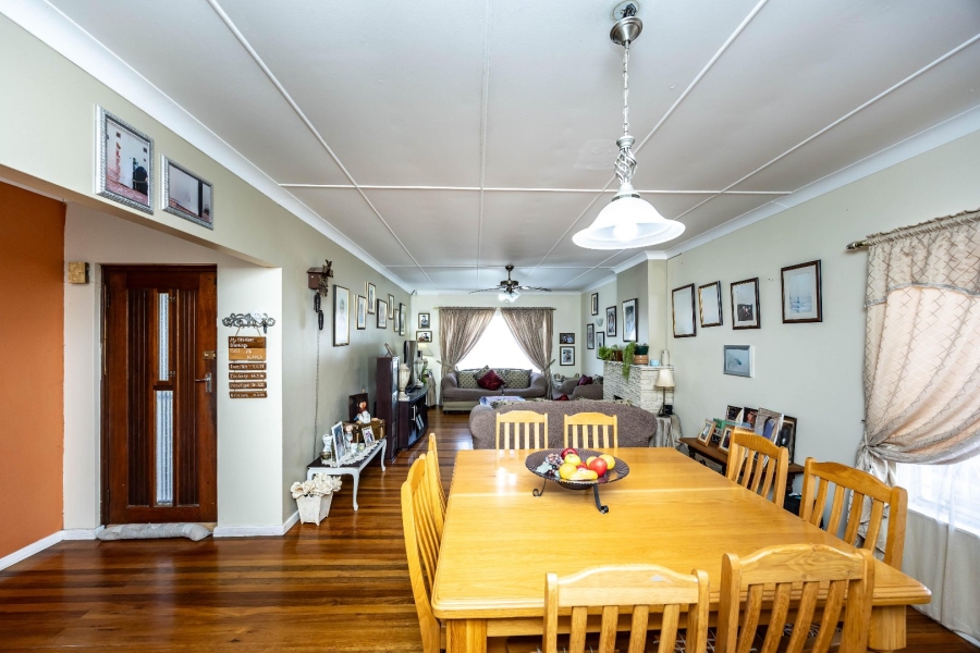 3 Bedroom Property for Sale in Sunnyridge Eastern Cape